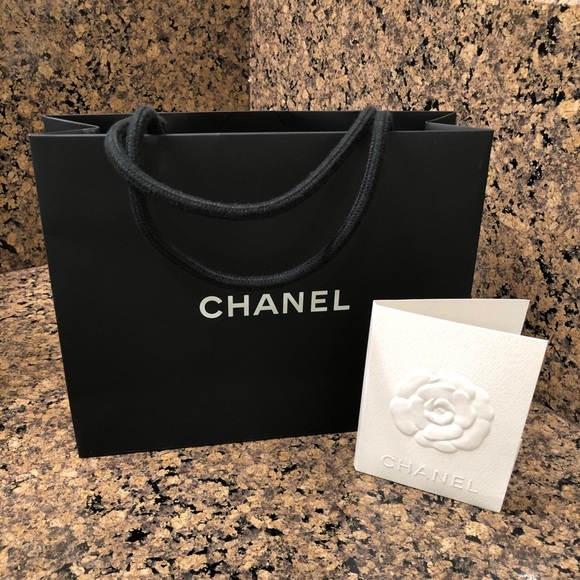CHANEL Camellia Flower + Gift Bag + Camellia Card - Picture 7 of 13